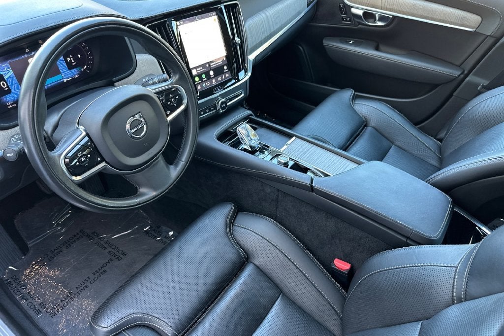 2022 Volvo S90 B6 Inscription