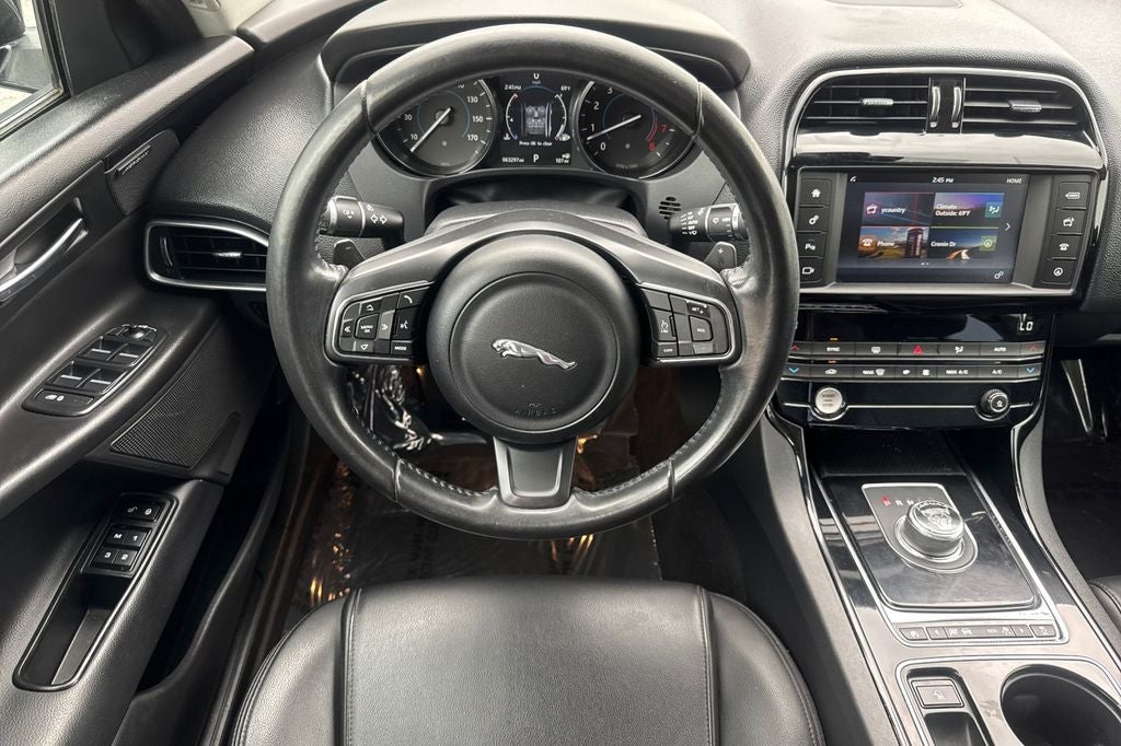 2017 Jaguar XE 35t Premium
