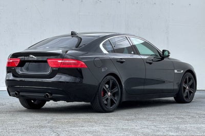 2017 Jaguar XE 35t Premium