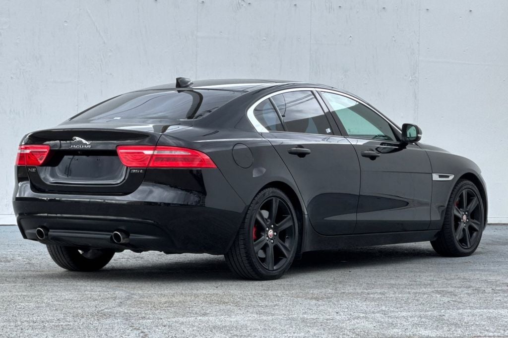 2017 Jaguar XE 35t Premium