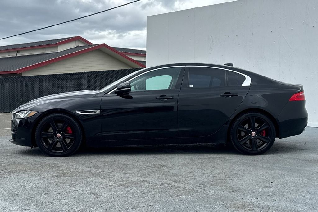 2017 Jaguar XE 35t Premium