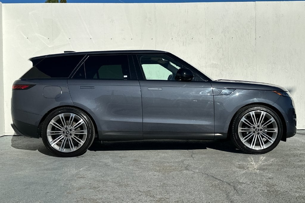 2024 Land Rover Range Rover Sport SE