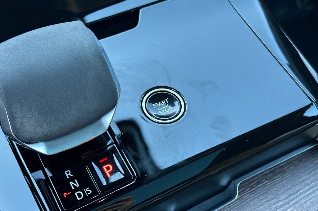 2024 Land Rover Range Rover Sport SE