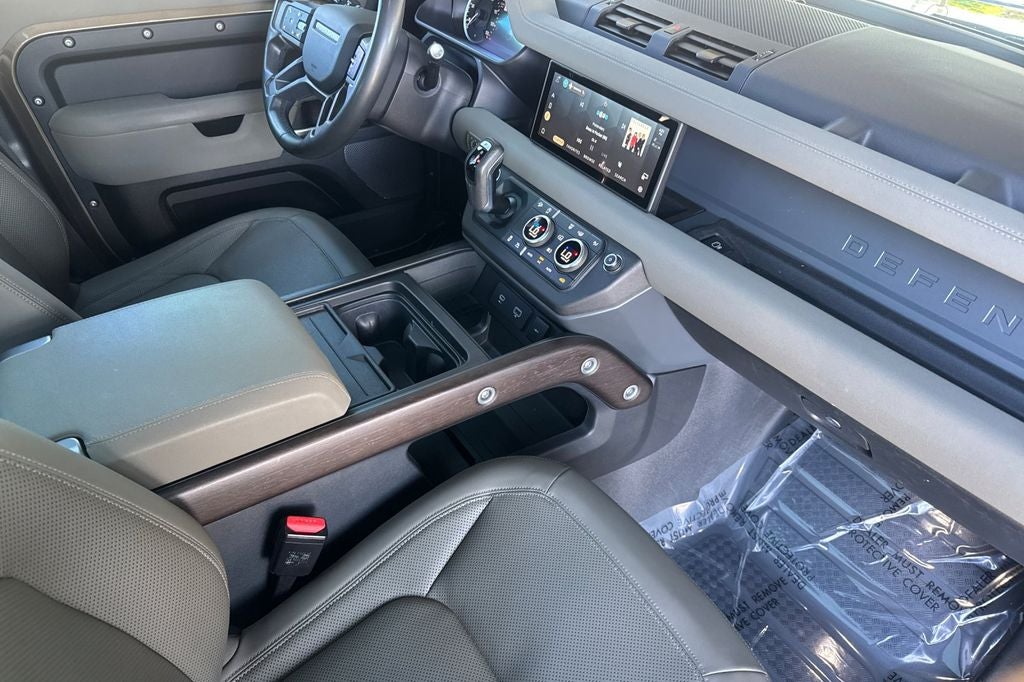 2023 Land Rover Defender 110 X-Dynamic SE