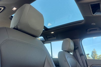 2023 Land Rover Defender 110 X-Dynamic SE