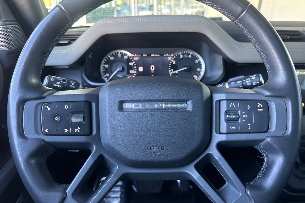 2023 Land Rover Defender 110 X-Dynamic SE
