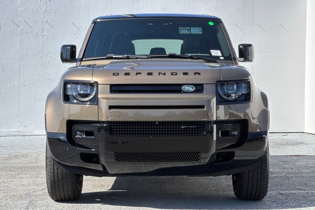2023 Land Rover Defender 110 X-Dynamic SE