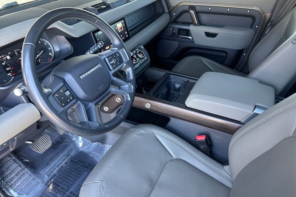 2023 Land Rover Defender 110 X-Dynamic SE