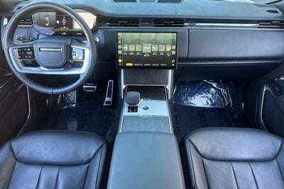 2025 Land Rover Range Rover SE