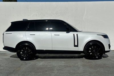 2025 Land Rover Range Rover SE
