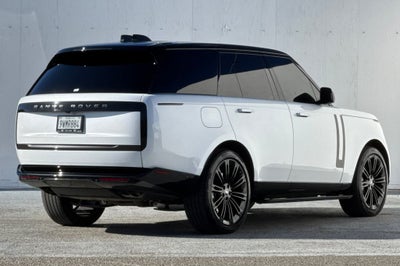 2025 Land Rover Range Rover SE