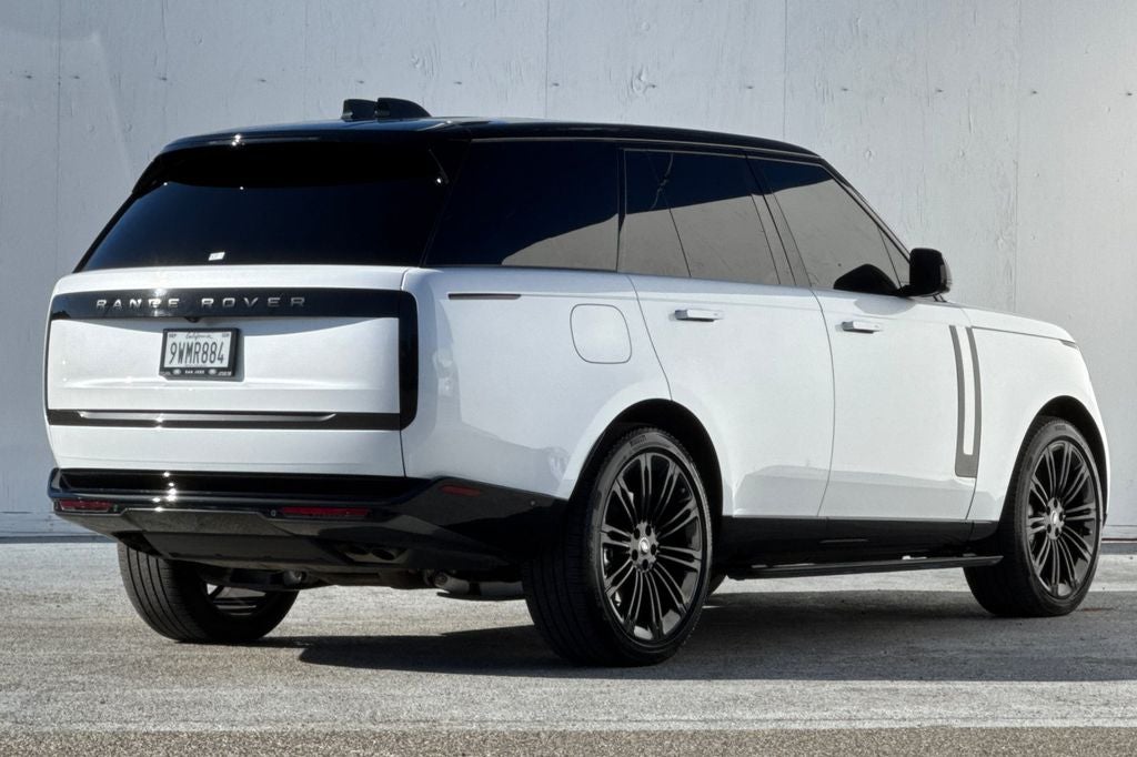 2025 Land Rover Range Rover SE