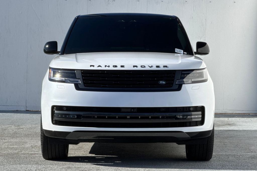 2025 Land Rover Range Rover SE