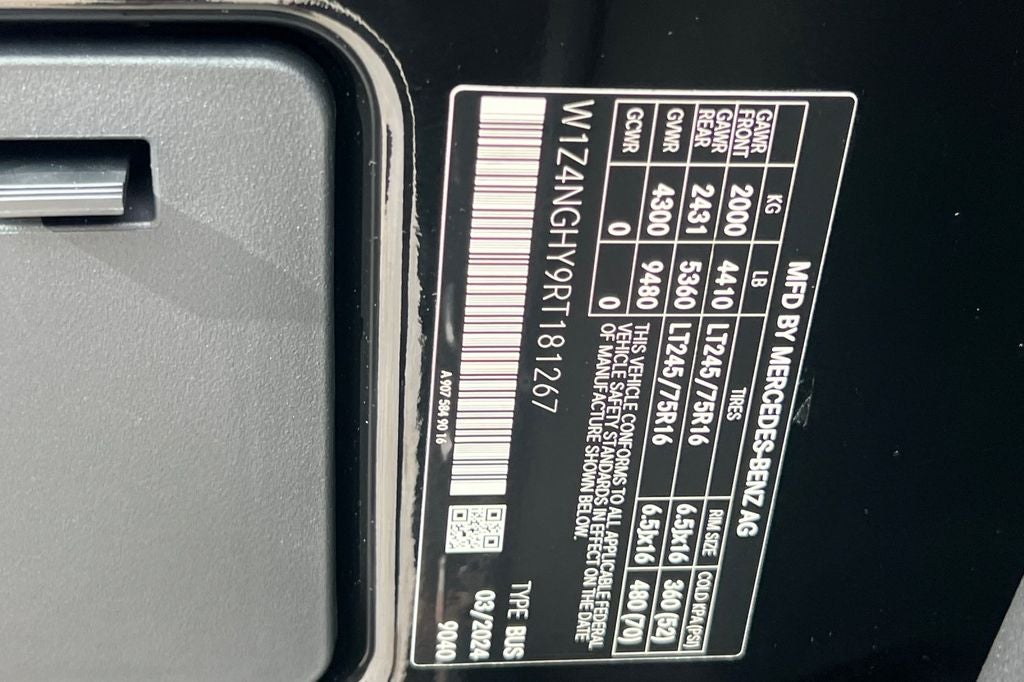 2024 Mercedes-Benz Sprinter 2500 Passenger 170 WB High Roof