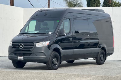 2024 Mercedes-Benz Sprinter 2500 Passenger 170 WB High Roof