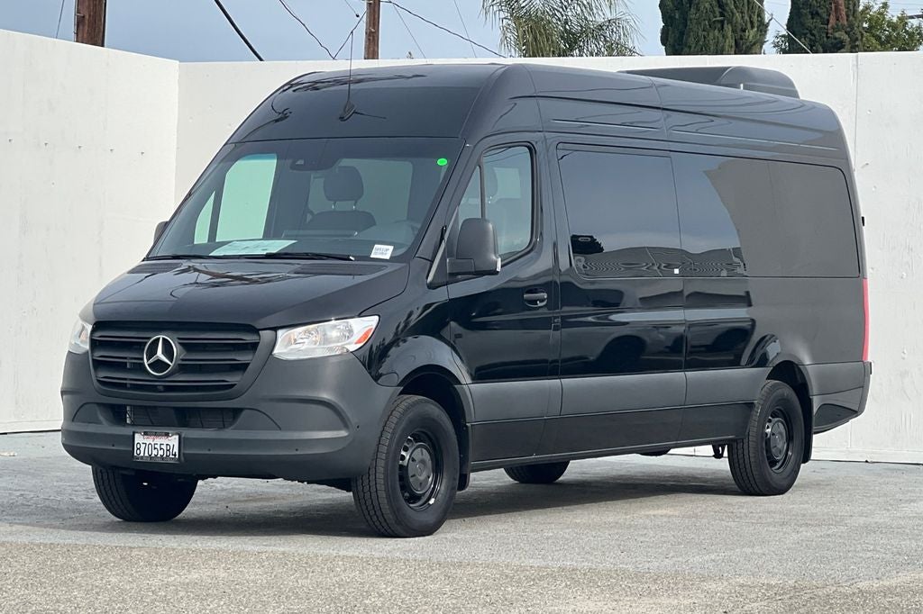 2024 Mercedes-Benz Sprinter 2500 Passenger 170 WB High Roof