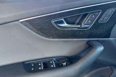 2022 Audi Q7 55 Premium Plus quattro