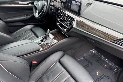 2018 BMW 5 Series 540i