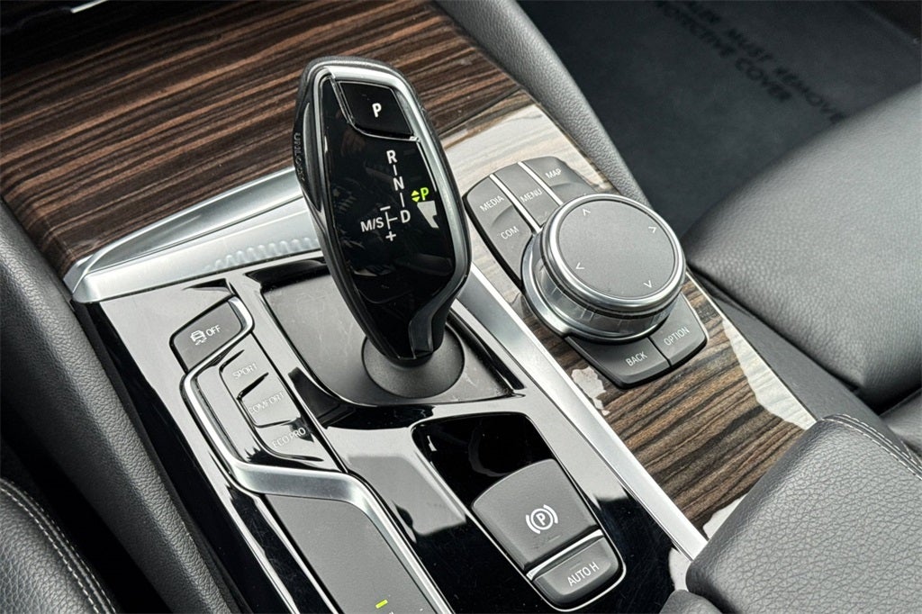 2018 BMW 5 Series 540i