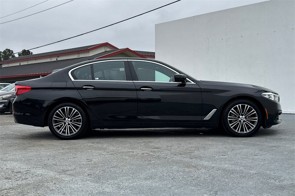 2018 BMW 5 Series 540i