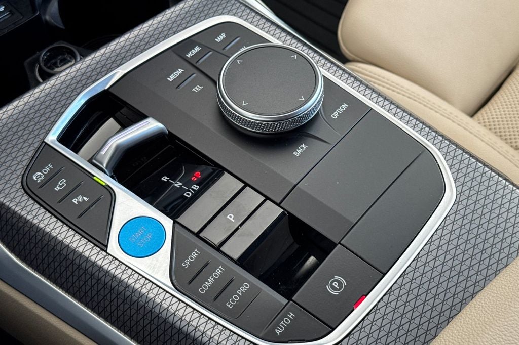 2025 BMW i4 eDrive40