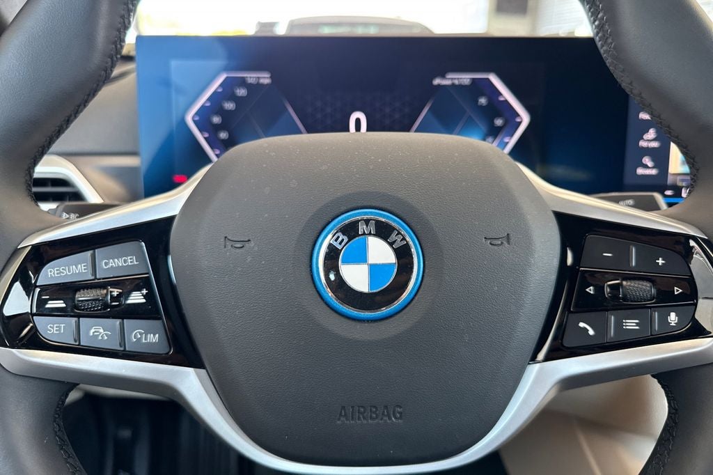 2025 BMW i4 eDrive40