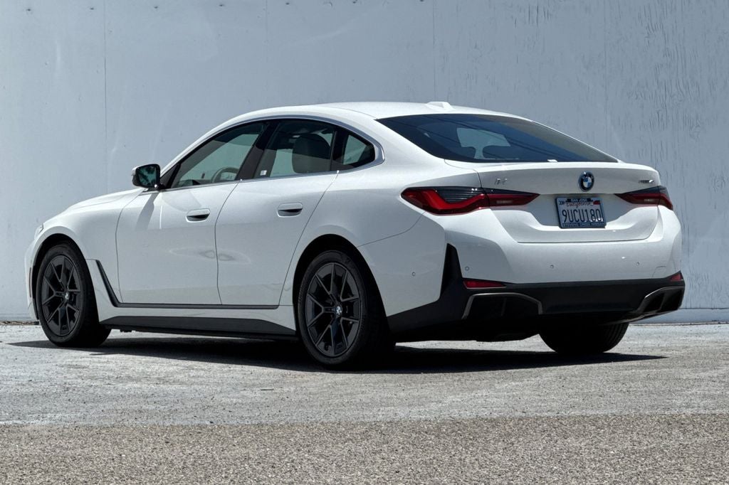 2025 BMW i4 eDrive40