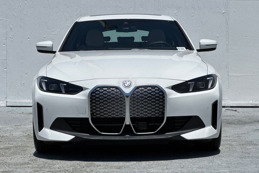 2025 BMW i4 eDrive40