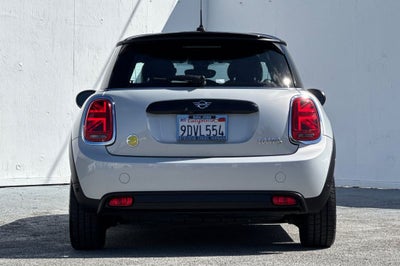 2023 MINI Cooper SE Electric .