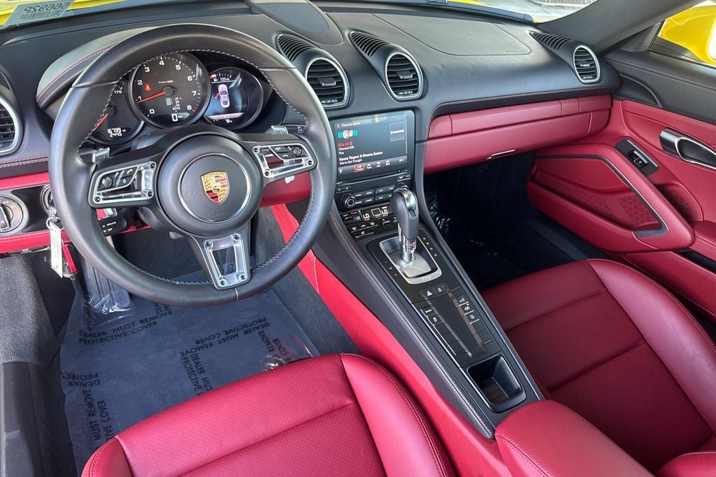 2022 Porsche 718 Cayman T