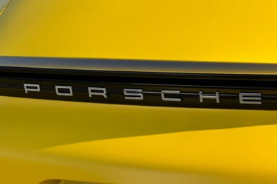 2022 Porsche 718 Cayman T