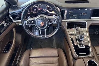 2017 Porsche Panamera 4S
