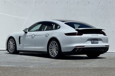 2017 Porsche Panamera 4S