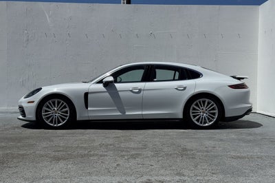 2017 Porsche Panamera 4S