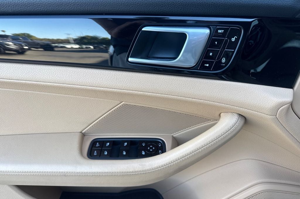 2018 Porsche Panamera 4S