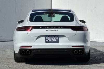 2018 Porsche Panamera 4S