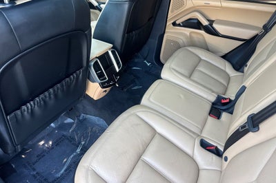 2016 Porsche Cayenne Base