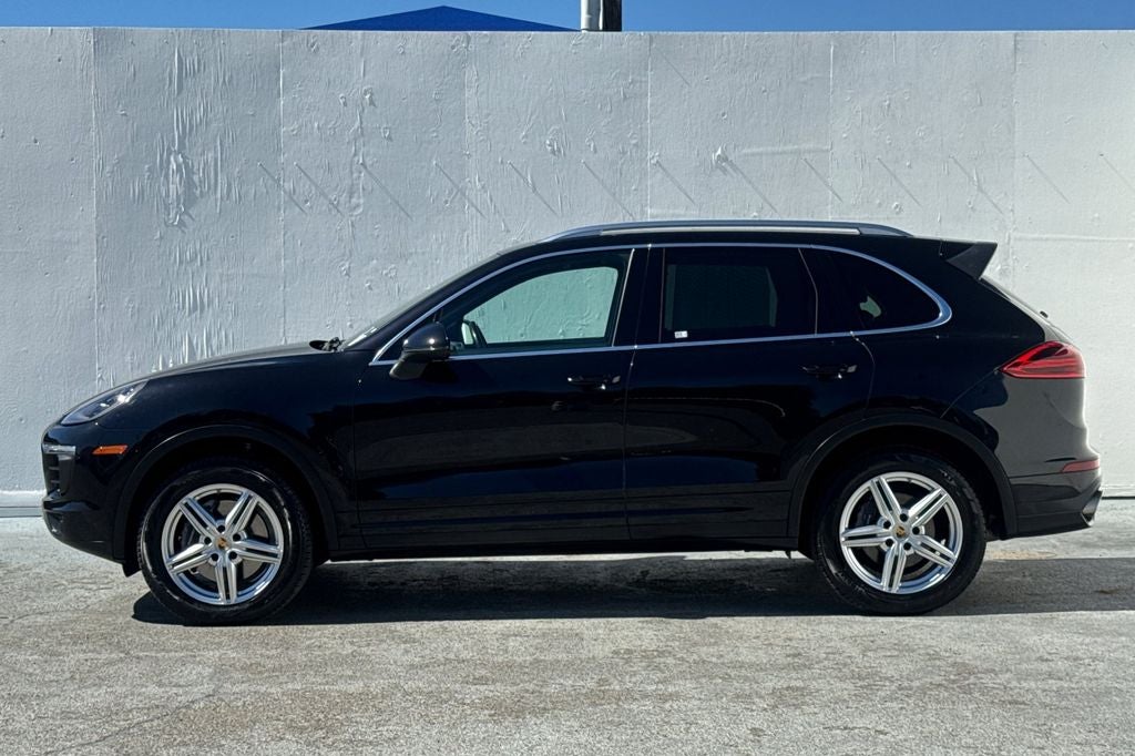 2016 Porsche Cayenne Base