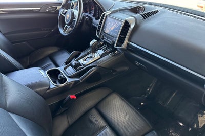 2018 Porsche Cayenne Platinum Edition