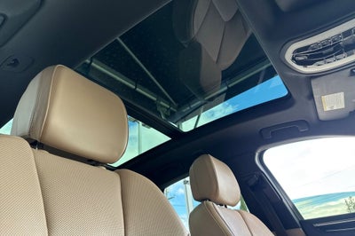 2022 Porsche Macan .