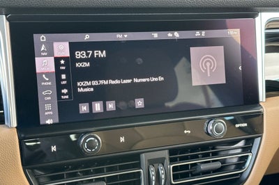 2022 Porsche Macan .