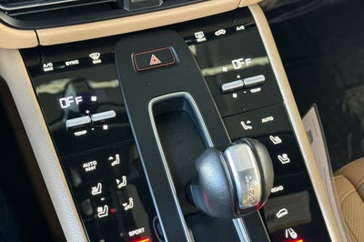 2022 Porsche Macan .