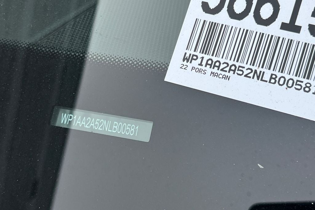 2022 Porsche Macan .