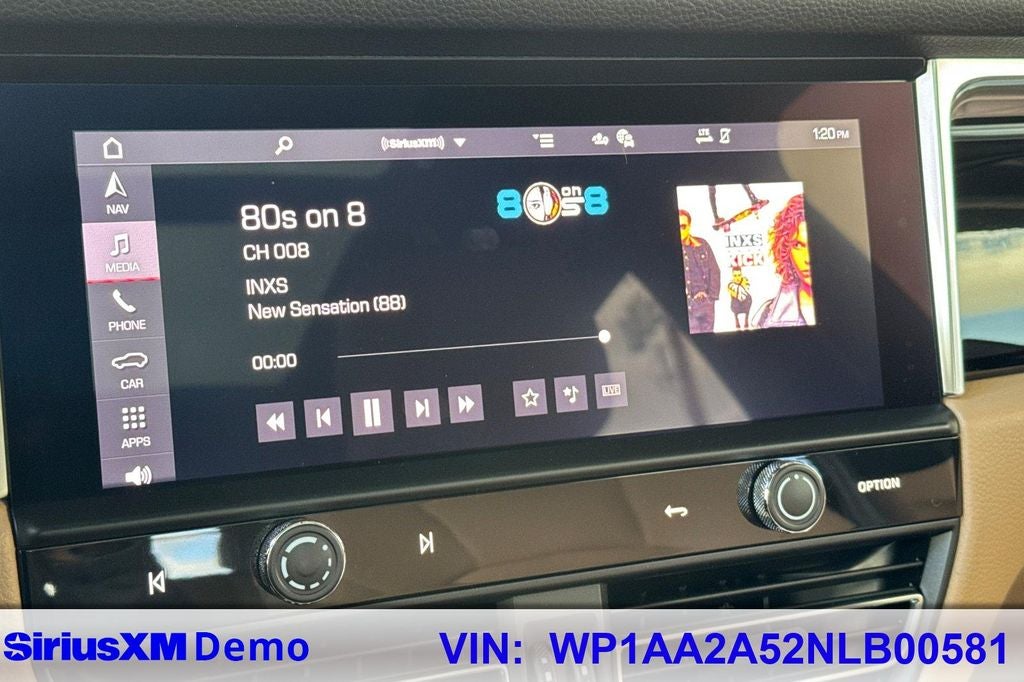 2022 Porsche Macan .