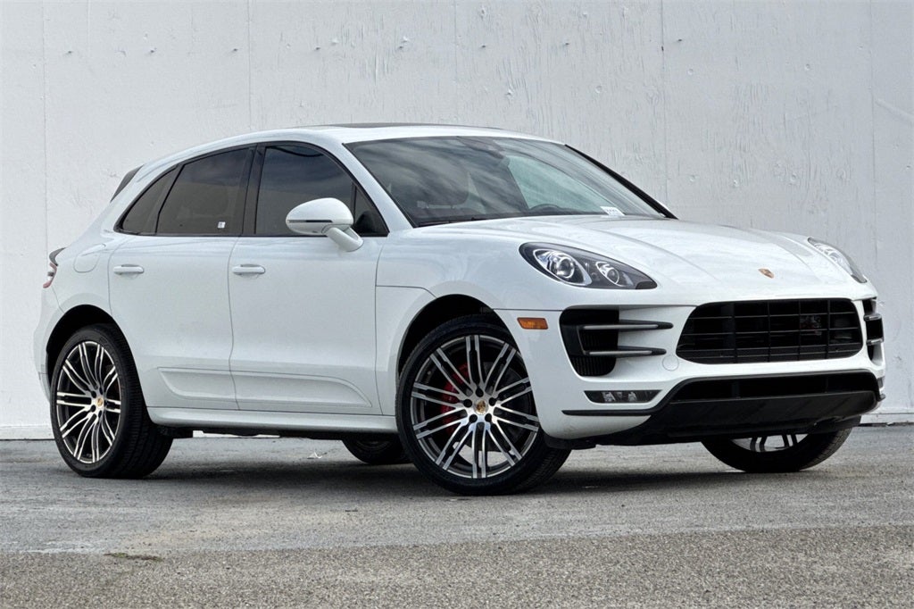 2017 Porsche Macan Turbo