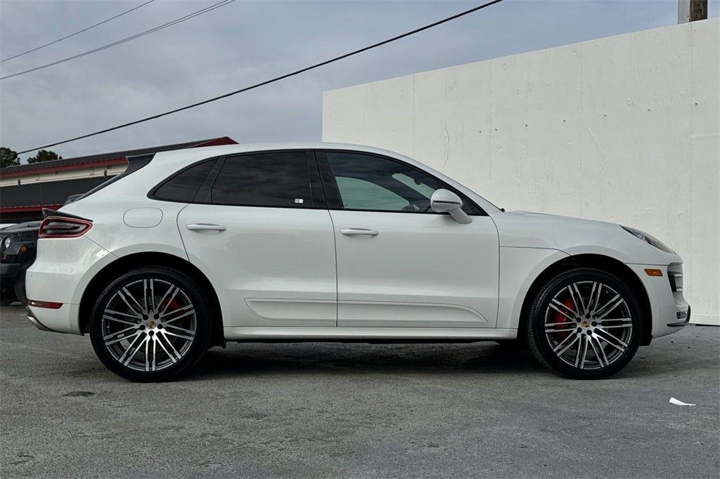 2017 Porsche Macan Turbo