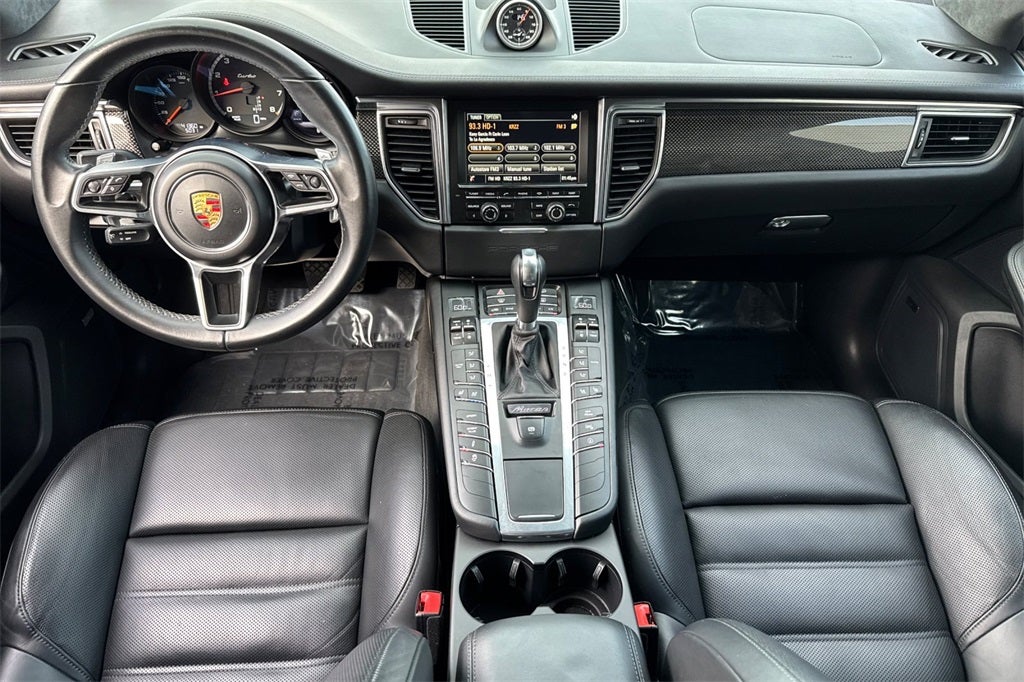 2016 Porsche Macan Turbo