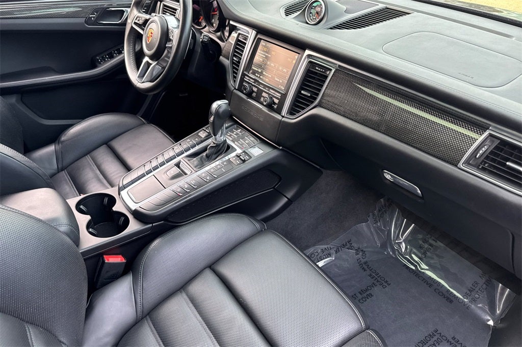 2016 Porsche Macan Turbo