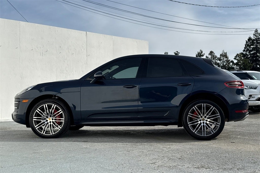 2016 Porsche Macan Turbo