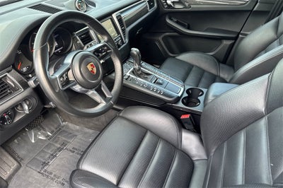 2016 Porsche Macan Turbo